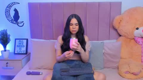 Snapshot of angiegriffin chatting on 19, 2, 2025 Milo ---- online show from 19, 2, 2025