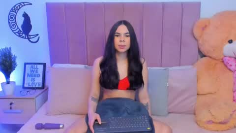 Snapshot of angiegriffin chatting on 20, 2, 2025 Milo ---- online show from 20, 2, 2025