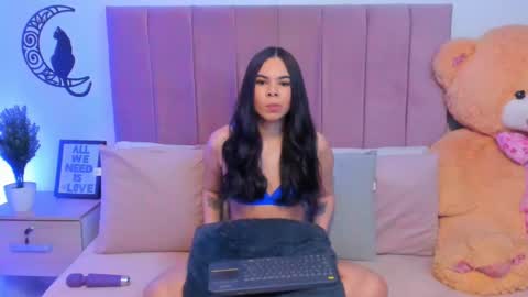Snapshot of angiegriffin chatting on 25, 2, 2025 Milo ---- online show from 25, 2, 2025