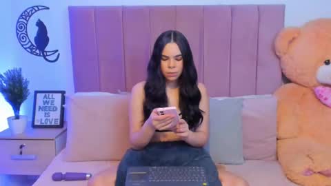 Snapshot of angiegriffin chatting on 1, 3, 2025 Milo ---- online show from 1, 3, 2025
