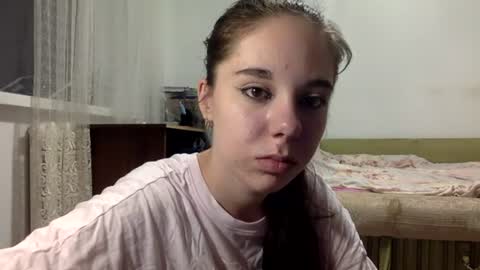 Snapshot of angle_cute05 chatting on 18, 7, 2026 Angel Cute online show from 18, 7, 2026