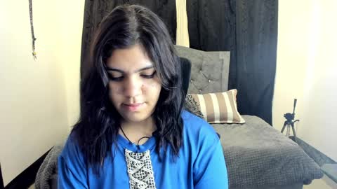 Snapshot of aniisaalii chatting on 7, 4, 2026 Anissa online show from 7, 4, 2026