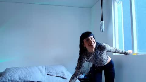 Snapshot of anika_lowen chatting on 25, 1, 2025 Anika And Lowen Your Thumbs Up Are Super Important For Us online show from 25, 1, 2025