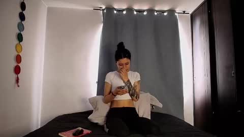 Snapshot of anika_lowen chatting on 14, 10, 2025 Anika And Lowen Your Thumbs Up Are Super Important For Us online show from 14, 10, 2025