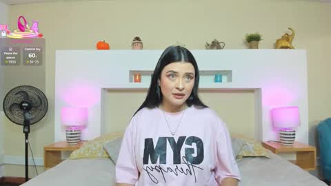 Snapshot of anikaromanof chatting on 15, 12, 2025 Anika Romano online show from 15, 12, 2025