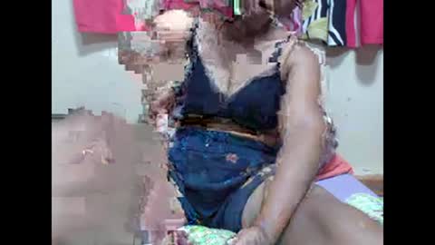 Snapshot of anishey chatting on 5, 3, 2025 anishey online show from 5, 3, 2025