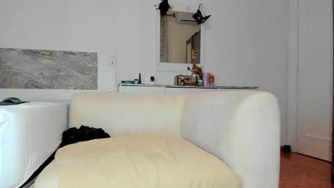 Snapshot of anisialuna_ chatting on 9, 4, 2026 Luna online show from 9, 4, 2026