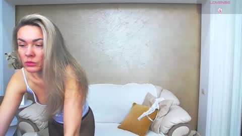 Snapshot of anissalogan chatting on 6, 3, 2026 my name is Ani online show from 6, 3, 2026