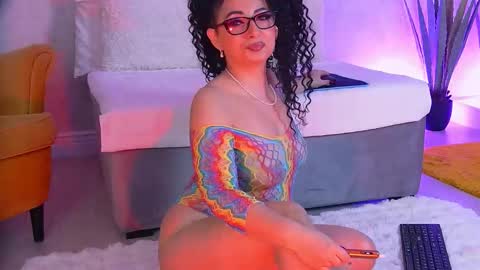 Snapshot of anissia_teaser chatting on 4, 11, 2025 anissia teaser online show from 4, 11, 2025