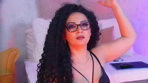 Snapshot of anissia_teaser chatting on 10, 11, 2025 anissia teaser online show from 10, 11, 2025