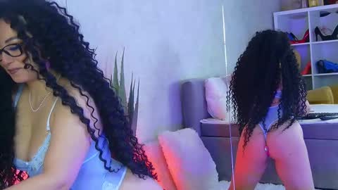 Snapshot of anissia_teaser chatting on 3, 12, 2025 anissia teaser online show from 3, 12, 2025