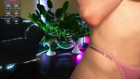 Snapshot of anita_von chatting on 29, 5, 2026 anita_von online show from 29, 5, 2026