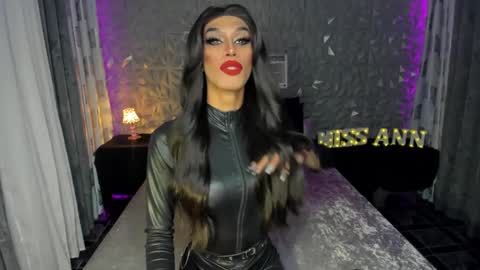 Snapshot of anitacruisze chatting on 19, 1, 2025 Miss Ann online show from 19, 1, 2025