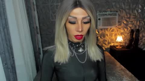 Snapshot of anitacruisze chatting on 19, 2, 2025 Miss Ann online show from 19, 2, 2025