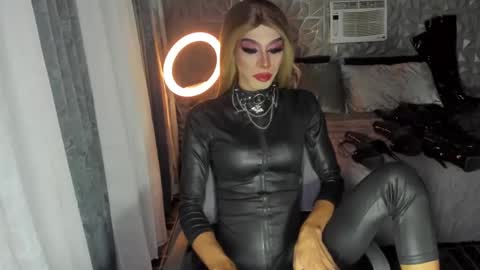 Snapshot of anitacruisze chatting on 20, 2, 2025 Miss Ann online show from 20, 2, 2025