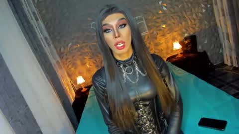 Snapshot of anitacruisze chatting on 23, 2, 2025 Miss Ann online show from 23, 2, 2025