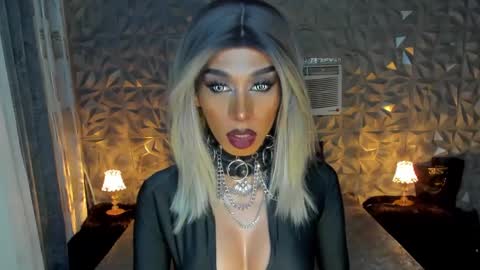 Snapshot of anitacruisze chatting on 24, 2, 2025 Miss Ann online show from 24, 2, 2025