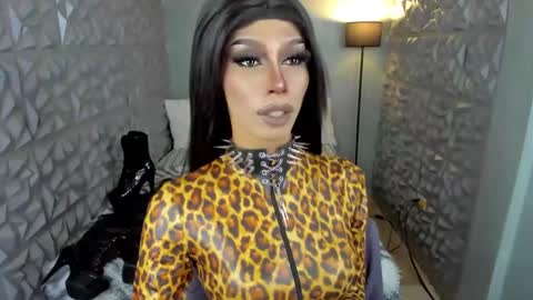 Snapshot of anitacruisze chatting on 3, 3, 2025 Miss Ann online show from 3, 3, 2025