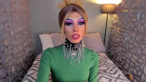 Snapshot of anitacruisze chatting on 5, 3, 2025 Miss Ann online show from 5, 3, 2025