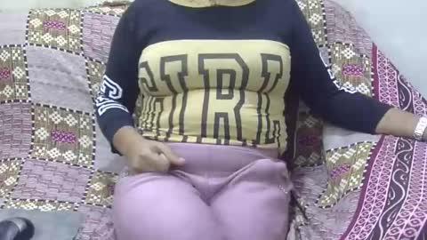 anjali_dogra786 online show from 6, 11, 2025