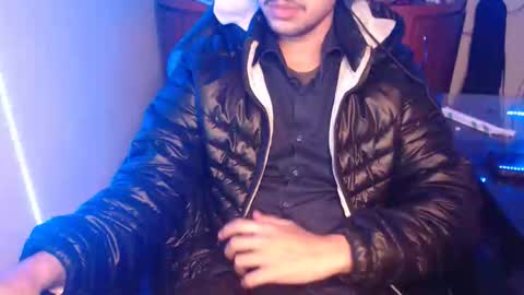 Snapshot of anjonoturno01 chatting on 6, 10, 2025 anjonoturno01 online show from 6, 10, 2025