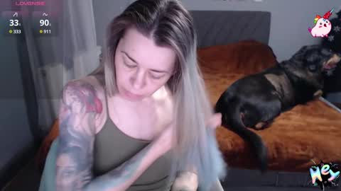 Snapshot of anna_ana chatting on 5, 1, 2025 Anadirectgirl online show from 5, 1, 2025