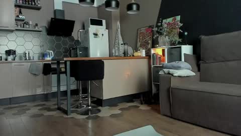 Snapshot of anna_belle3 chatting on 8, 4, 2026 AnnaThe next stream is tomorrow online show from 8, 4, 2026
