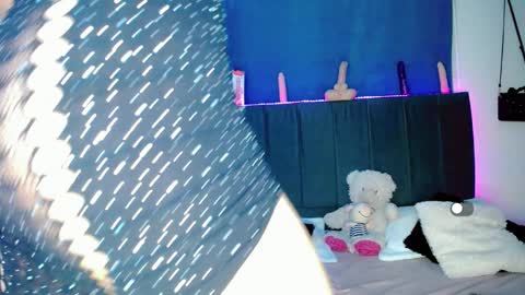 Anailyn figueroa online show from 25, 11, 2025