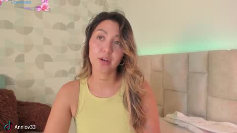 Snapshot of anna_loveu chatting on 26, 9, 2025 Ana Lucia online show from 26, 9, 2025