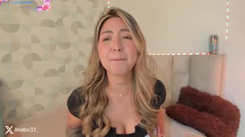 Snapshot of anna_loveu chatting on 28, 10, 2025 Ana Lucia online show from 28, 10, 2025