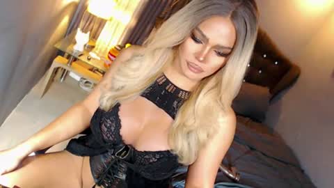 Snapshot of anna_mclaine chatting on 20, 6, 2026 Miss Anna online show from 20, 6, 2026