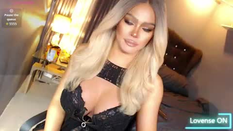 Snapshot of anna_mclaine chatting on 22, 6, 2026 Miss Anna online show from 22, 6, 2026