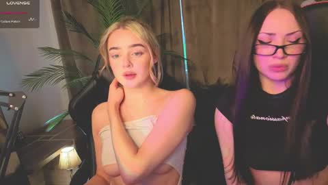 Snapshot of anna_nickol chatting on 3, 4, 2026 Anna online show from 3, 4, 2026