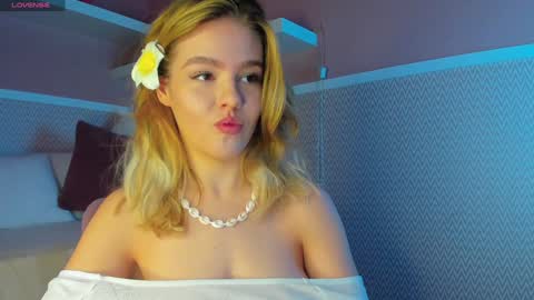 Snapshot of anna_robinson chatting on 31, 1, 2025 Anna online show from 31, 1, 2025