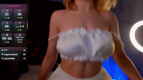 Snapshot of anna_robinson chatting on 30, 10, 2025 Anna online show from 30, 10, 2025