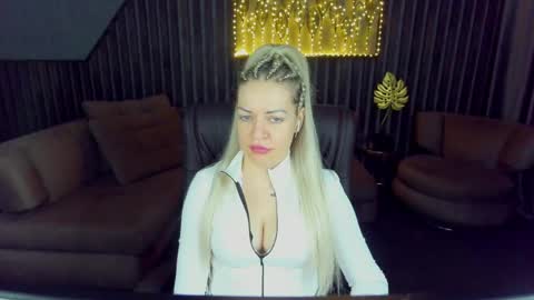Snapshot of anna_snow9 chatting on 18, 4, 2026 anna_snow9 online show from 18, 4, 2026