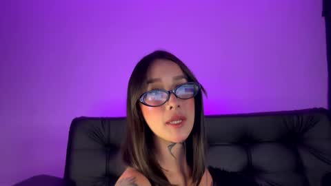 Snapshot of annaa__ chatting on 3, 2, 2025 annaa__ online show from 3, 2, 2025