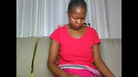 Snapshot of annabelle_doll8 chatting on 10, 9, 2025 Bell online show from 10, 9, 2025