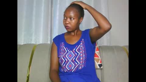 Snapshot of annabelle_doll8 chatting on 12, 9, 2025 Bell online show from 12, 9, 2025