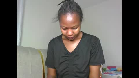 Snapshot of annabelle_doll8 chatting on 16, 9, 2025 Bell online show from 16, 9, 2025