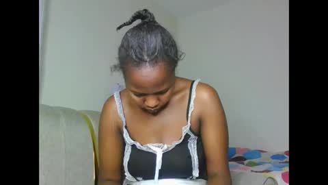 Snapshot of annabelle_doll8 chatting on 17, 9, 2025 Bell online show from 17, 9, 2025