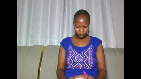 Snapshot of annabelle_doll8 chatting on 21, 10, 2025 Bell online show from 21, 10, 2025