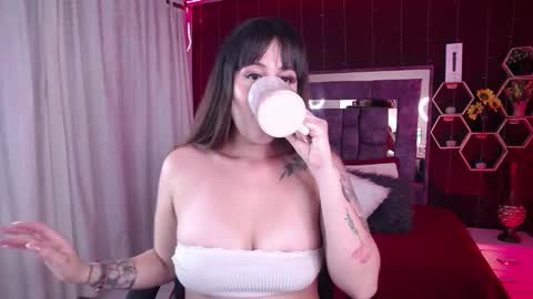 Snapshot of annabellegron chatting on 4, 3, 2025 Anna online show from 4, 3, 2025