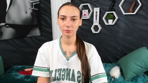 annabishop online show from 27, 1, 2025