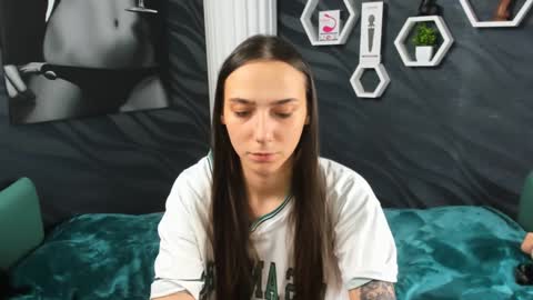 annabishop online show from 28, 1, 2025