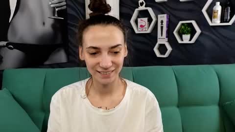 annabishop online show from 18, 2, 2025