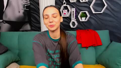 annabishop online show from 19, 2, 2025