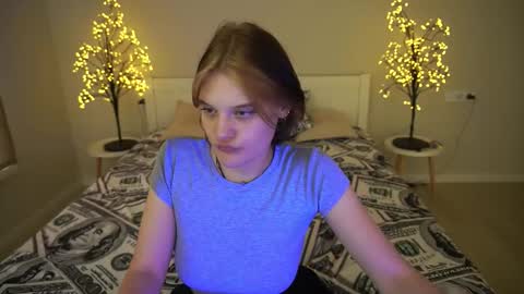 Snapshot of annacandie chatting on 12, 9, 2025 Anna online show from 12, 9, 2025