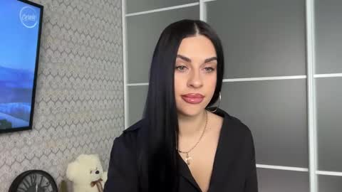 CLEOPATRA online show from 17, 1, 2025