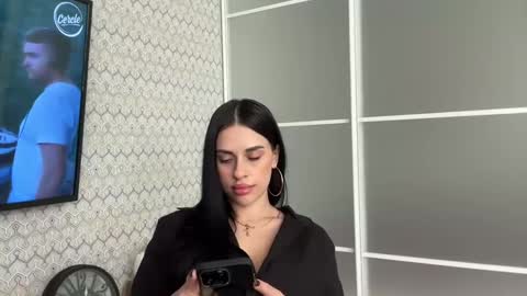 CLEOPATRA online show from 17, 1, 2025